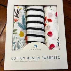 NWT Little Unicorn Cotton Muslin Swaddle 3-pack in "Wild Mums"
